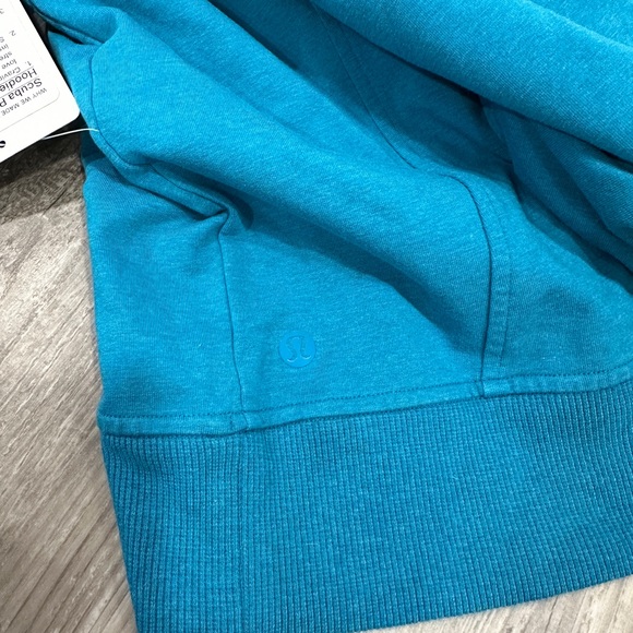 NEW with tags Lululemon Scuba Pullover Heathered Blue Lagoon - Picture 2 of 12